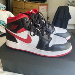 Air Jordan 1 Mid